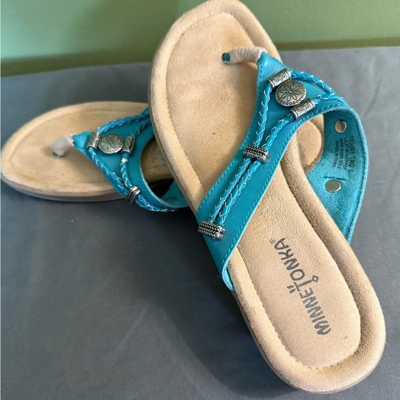 Women's Sandal "Turquoise Silverthorne 360" by Minnetonka 504440 *Flaw In Descr. - Picture 6 of 7